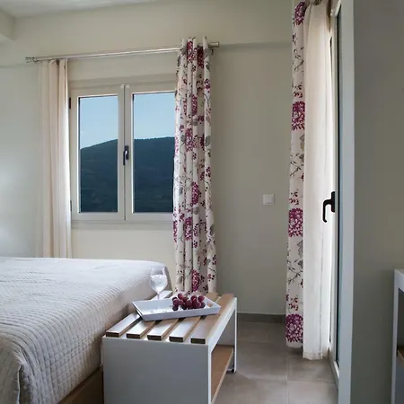 Forum Villas Deluxe 3 Bedroom Sea Views *