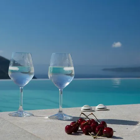 Forum Villas Deluxe 3 Bedroom Sea Views