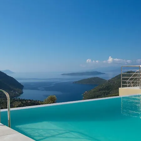 Forum Villas Deluxe 3 Bedroom Sea Views *