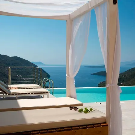 Forum Villas Deluxe 3 Bedroom Sea Views Villa