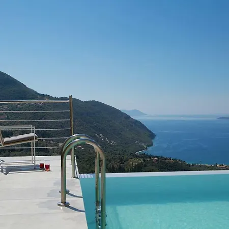 Forum Villas Deluxe 3 Bedroom Sea Views Villa *