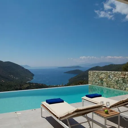 Forum Villas Deluxe 3 Bedroom Sea Views Villa